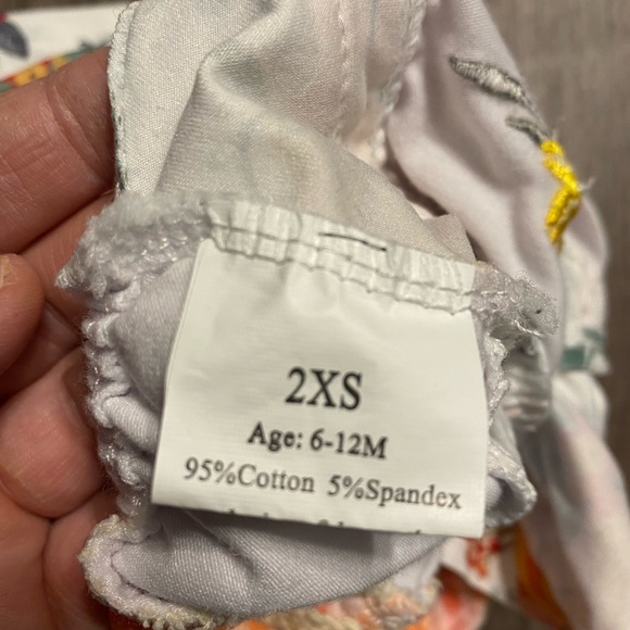 Cute 6-12 month boutique pumpkin flower dress - Picture 2 of 2